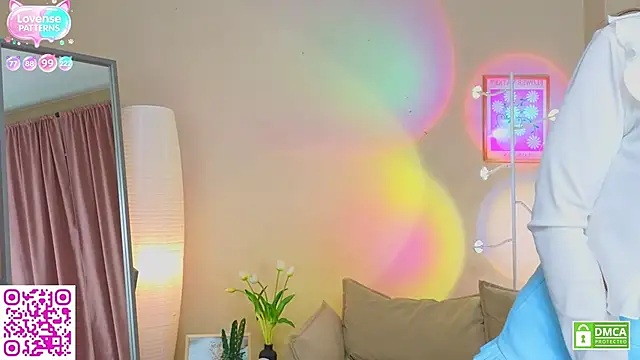 OliviaKis  online show from April 29, 8:06 am