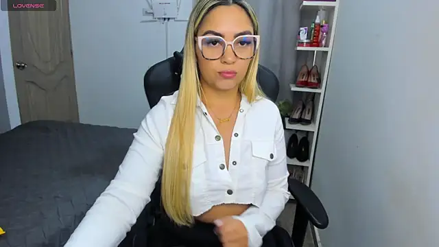 Snapshot of NicolPorto chatting on September 18, 1:20 pm NicolPorto online show from September 18, 1:20 pm