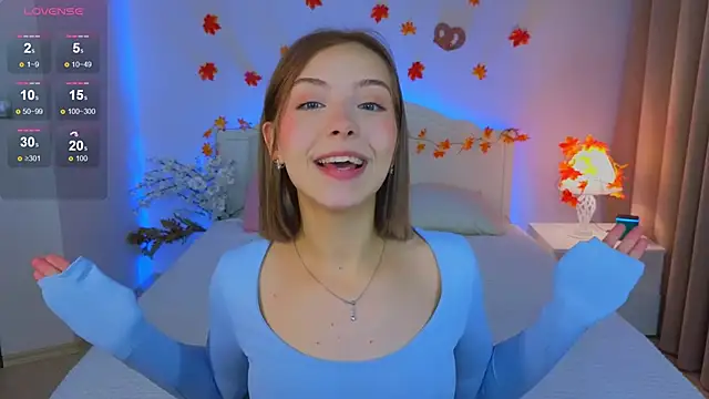 LumMina online show from September 25, 10:47 am