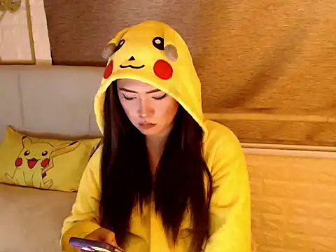 yourdevilsweettsx online show from April 25, 1:41 pm