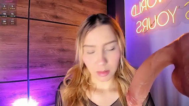 alyamonroe online show from January 17, 11:07 am