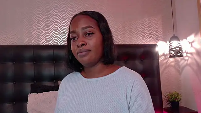 NaiaraMasson  online show from April 27, 12:13 pm