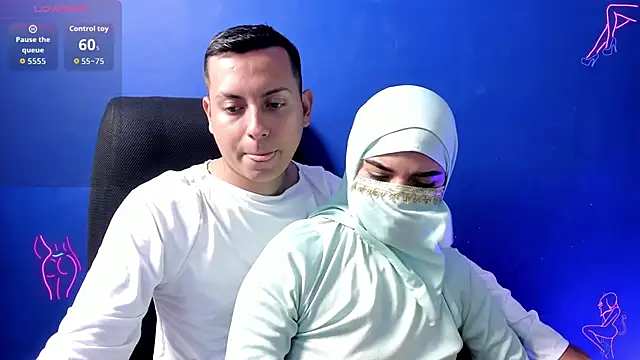 Snapshot of Sahira_and_Zaid chatting on October 6, 6:12 pm Sahira and Zaid online show from October 6, 6:12 pm