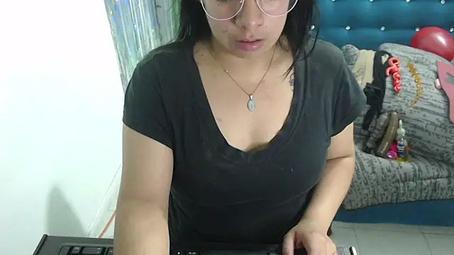 Snapshot of Cristalfire_69 chatting on September 16, 1:41 pm Cristalfire 69 online show from September 16, 1:41 pm