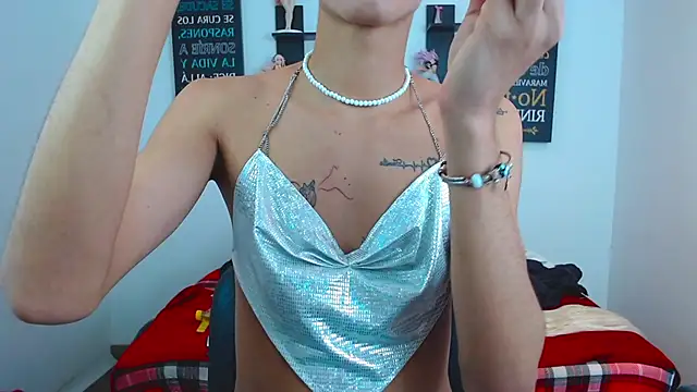 CHLOE THUNDERS online show from March 9, 3:26 pm