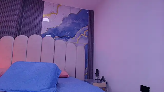 abbyrouss  online show from April 1, 3:07 am