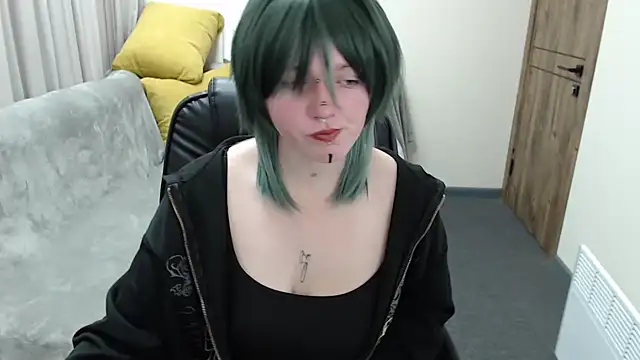 Snapshot of Nika_Snow chatting on October 15, 8:17 am Nika Snow online show from October 15, 8:17 am