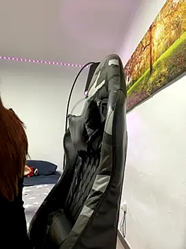 Hanna miss online show from September 14, 8:18 pm