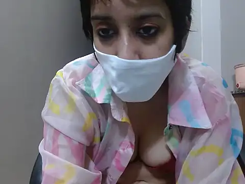 suzen night online show from December 19, 6:33 pm