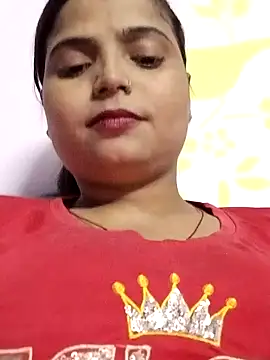 Hot-Pooja25 online show from April 23, 1:35 pm