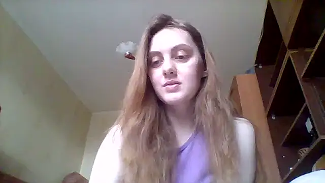 Thalienne online show from May 8, 10:18 am