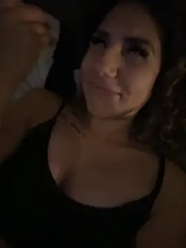 HoneyHolls online show from September 13, 7:11 pm