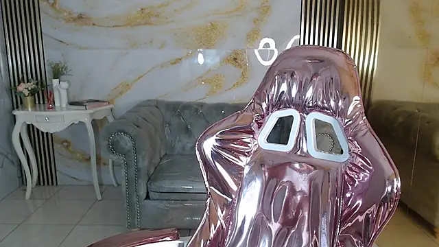 catalina5 s online show from January 14, 1:05 pm