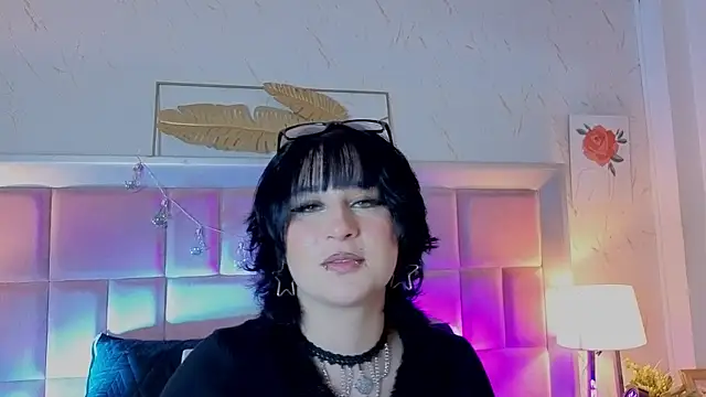 RobinBennett online show from April 26, 1:42 pm