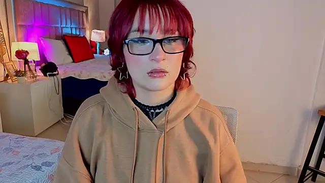 RobinBennett online show from April 5, 8:41 pm