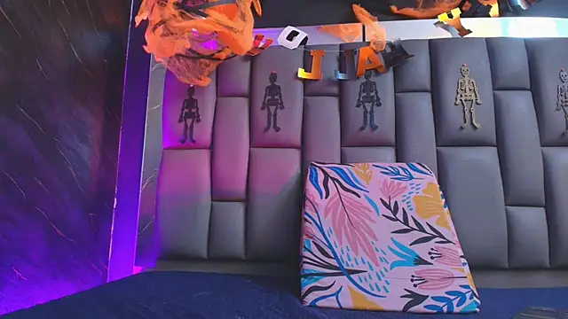 kissme luna online show from November 1, 7:40 pm