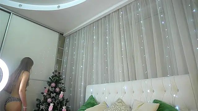 AlbaMesick online show from January 13, 1:37 pm