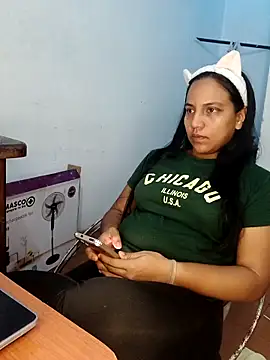 girlpee online show from November 14, 12:27 pm