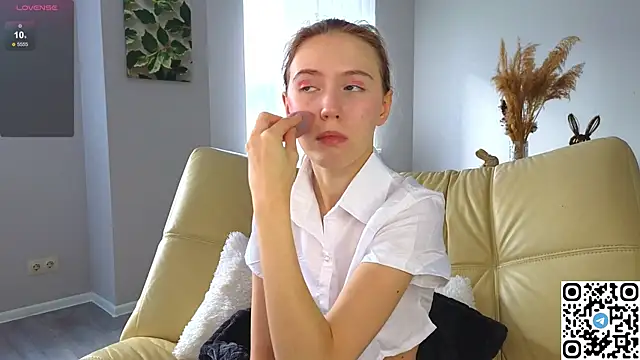 Succubelle online show from October 16, 6:16 am