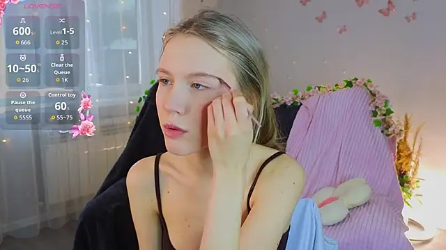 Succubelle online show from January 13, 8:18 am