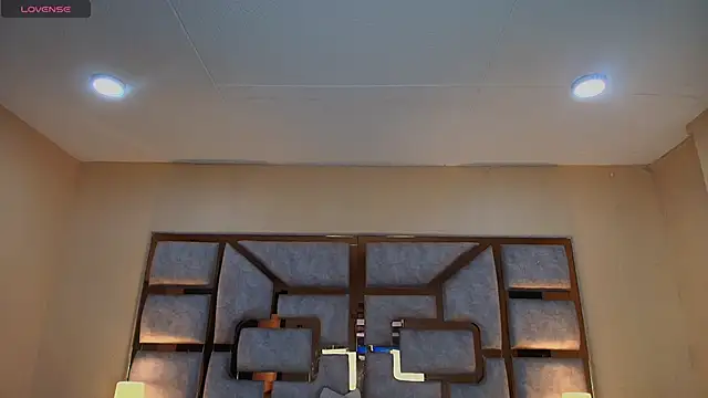 ANABELL BROWN online show from April 24, 1:14 pm