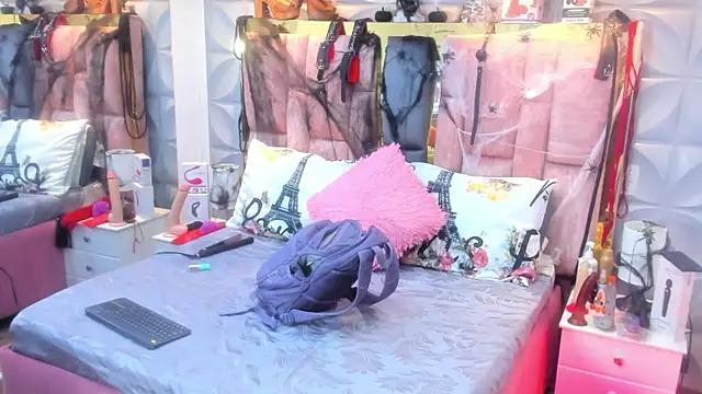 Charlotte Landry   online show from October 11, 7:38 pm