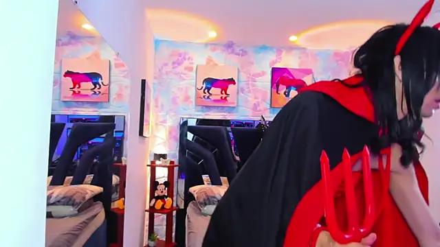 Charlotte Landry   online show from March 19, 8:02 pm