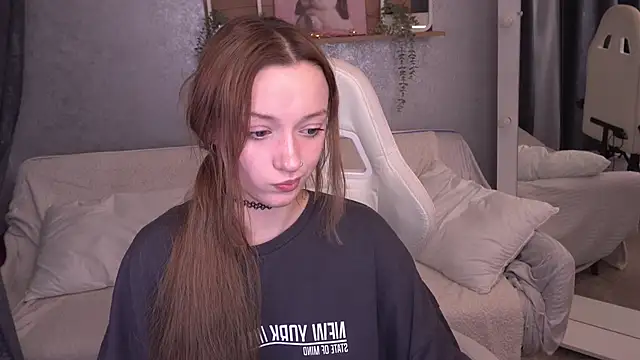 FoxyMayy online show from December 2, 3:36 pm