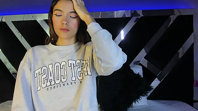 Snapshot of CarolinaaGomezz chatting on October 8, 11:14 am CarolinaaGomezz online show from October 8, 11:14 am