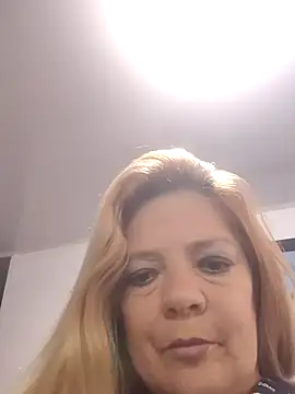 Snapshot of Casandra_Cruz chatting on September 18, 3:43 pm Casandra Cruz online show from September 18, 3:43 pm