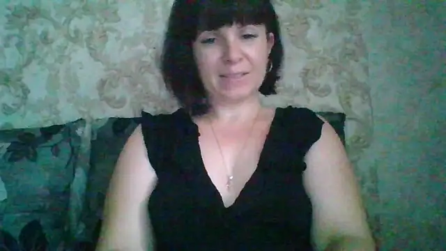 Snapshot of SecretSienna_ chatting on October 18, 11:13 am SecretSienna online show from October 18, 11:13 am