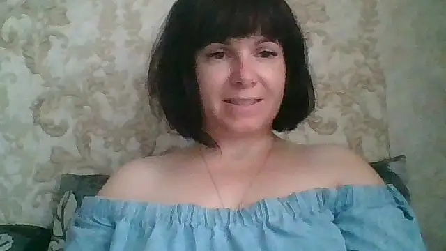 Snapshot of SecretSienna_ chatting on October 14, 8:06 am SecretSienna online show from October 14, 8:06 am