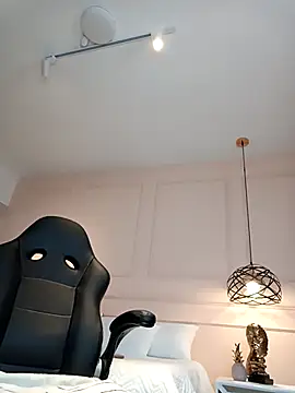 ArielBlossom    online show from February 27, 12:05 pm