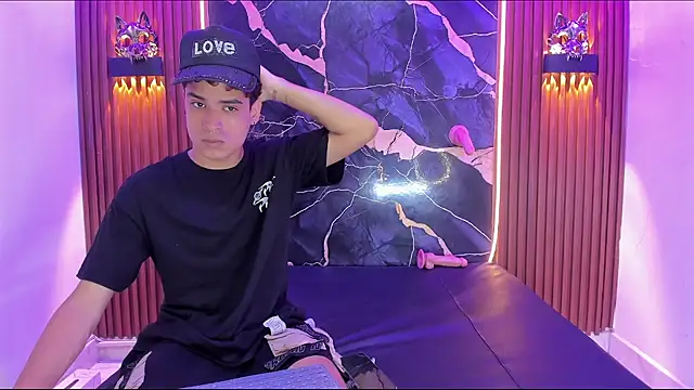 Lucky boys  X online show from April 5, 6:18 pm