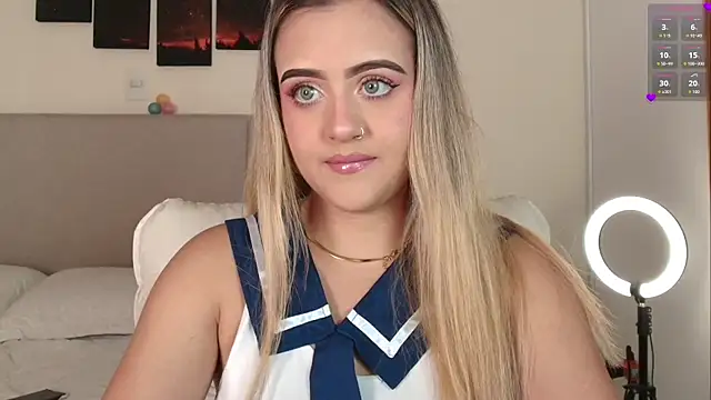 MaryMoon  online show from April 21, 6:37 pm