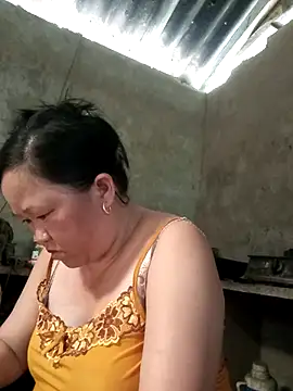 riso-00 online show from April 22, 3:58 am