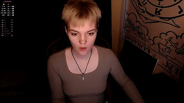 KrisNeal online show from November 2, 9:56 am