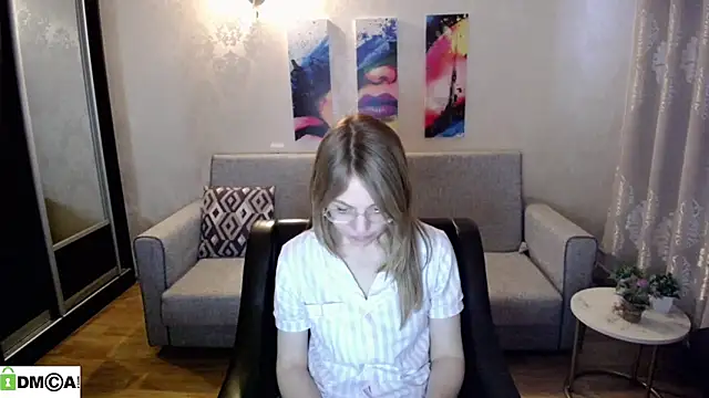 shy hot cat online show from November 10, 8:09 am