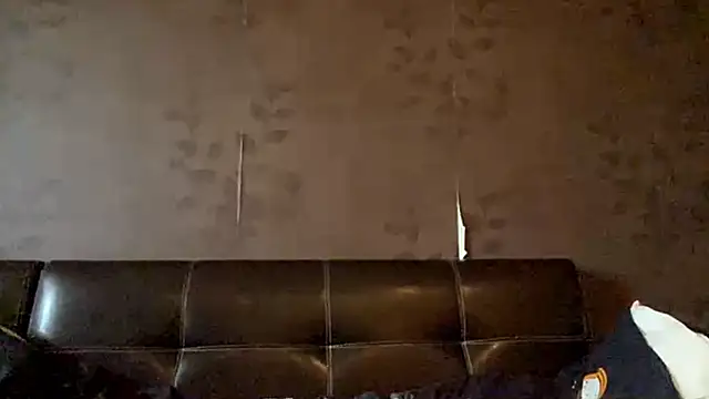 Snapshot of GlyndaCaver chatting on September 19, 12:04 pm GlyndaCaver online show from September 19, 12:04 pm