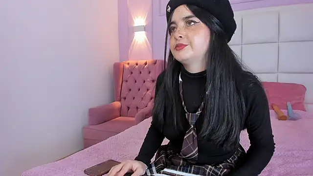 Ashleypetit online show from May 4, 2:10 pm