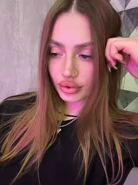 Elizabeth Tay online show from March 18, 6:35 pm