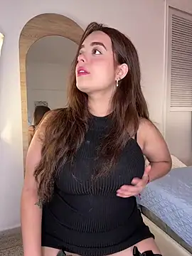 hannahst  online show from April 25, 8:39 pm