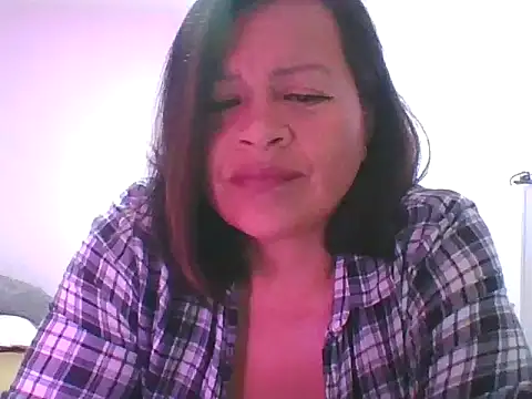 adri89-g online show from November 4, 1:49 pm