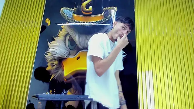 Iam Steven online show from January 16, 5:03 am