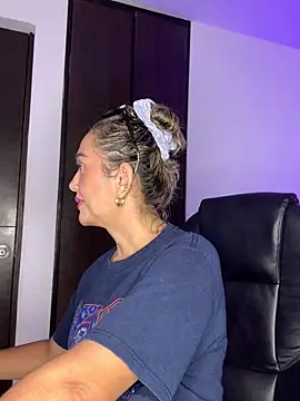 BunnyGlow50 online show from April 24, 7:38 pm