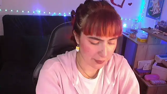 Miacatsito3 online show from April 28, 12:19 am