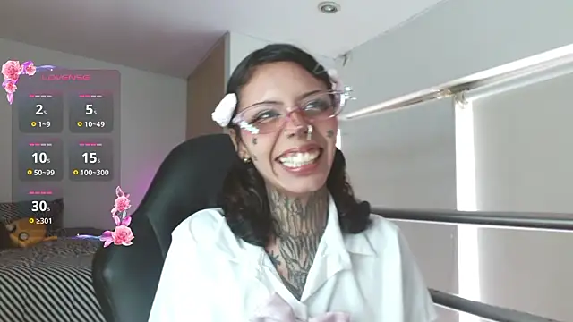 KoraRousee online show from March 9, 1:58 pm