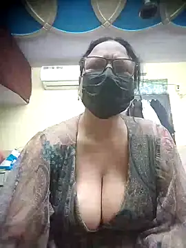 thehotlady online show from March 23, 4:07 am