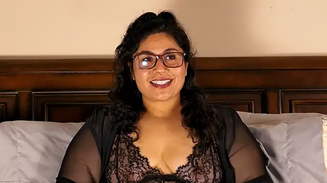 juicyteacher online show from December 17, 1:55 am