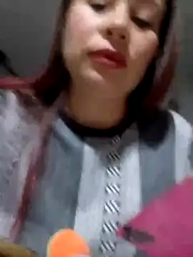 LaraCaliente online show from February 1, 11:36 pm